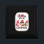 Chillin met mijn Gnomies Kerstmis gebleekt Cadeaudoosje<br><div class="desc">Chillin met mijn Gnomies Kerstmis gebleekt</div>