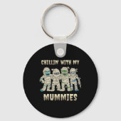 Chillin Met Mijn Mummies Halloween Boys Kinder Ple Sleutelhanger (Achterkant)