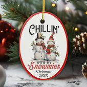 Chillin met mijn sneeuwmies aangepaste kerstjaar keramisch ornament
