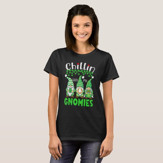 Chillin With My Gnomies St Patrick Day Gnomes Gard T-shirt (Voorkant volledig)