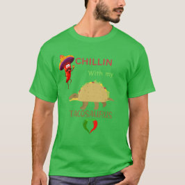 Chilline met mijn tacosaurus t-shirt
