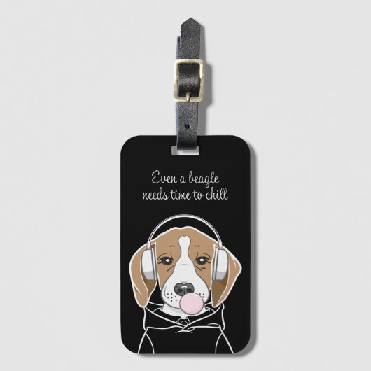 Chilling Dog met Bubblegum Schattige Funny Beagle Bagagelabel (Voorkant (verticaal))