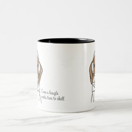 Chilling Dog met Bubblegum Schattige Funny Beagle Tweekleurige Koffiemok (Center)