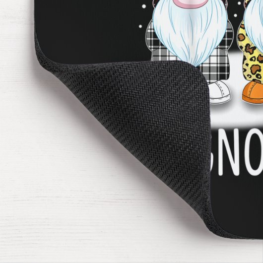 Chilling With My Gnomies Funny Group Of Gnomes Chr Muismat (Hoek)