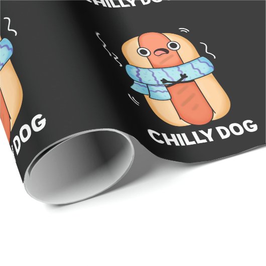 Chilly Dog Funny Chili Hot Dog Pun Dark BG Cadeaupapier (Rol Hoek)