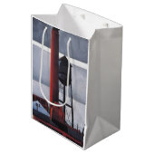 Chimney and Water Tower (door Charles Demuth) Medium Cadeauzakje (Voorkant Gekanteld)