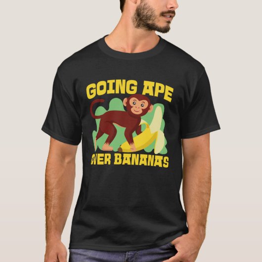 Chimpanzee Going Ape Over Bananas T-shirt (Voorkant)