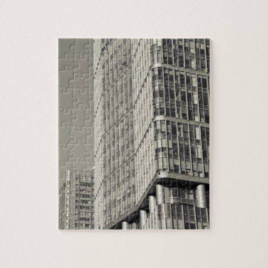 China, Beijing, district Chaoyang. Fortune Plaza 3 Legpuzzel (Verticaal)