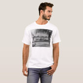 China Clipper Mooring op Hawaiian Island T-shirt (Voorkant volledig)
