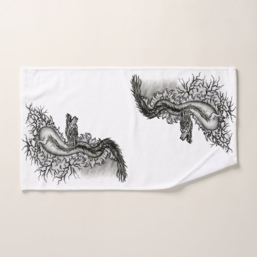 China Dragon, Black and White Design in Tattoostyl Bad Handdoek (Handdoek)