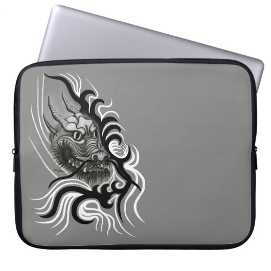 China Dragon in Tattoostyle Laptop Sleeve (Voorkant)