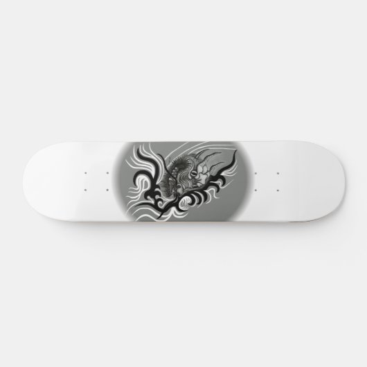 China Dragon in Tattoostyle Persoonlijk Skateboard (Horizontaal)