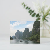 China, Guilin, Li-rivier, Rivierboten liggen langs Briefkaart (Staand voorkant)
