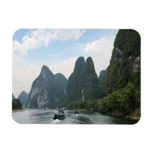 China, Guilin, Li-rivier, Rivierboten liggen langs Magneet