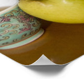 China, Hong Kong. Traditionele Chinese theepot & 2 Poster (Hoek)