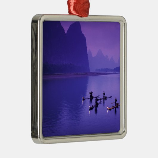 China, Li River. aalscholvervissers. Metalen Ornament (Rechts)