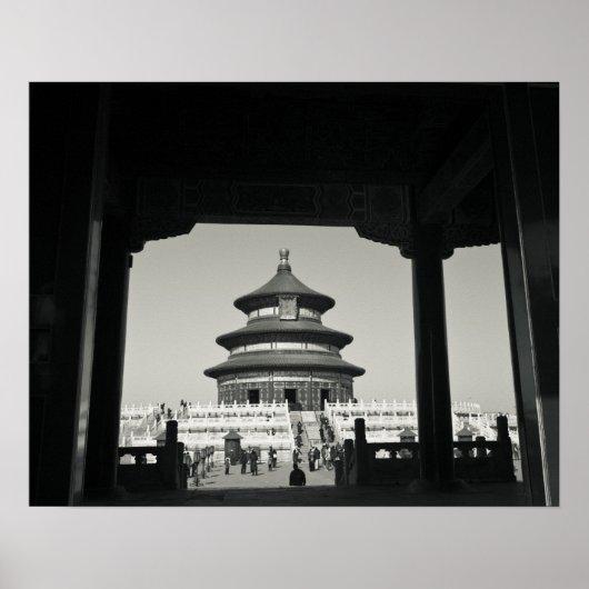China, Peking, Chongwen District. Tempel van 2 Poster (Voorkant)