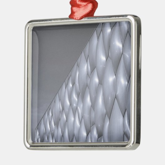 China, Peking. Nationaal Centrum voor de waterhuis Metalen Ornament (Links)