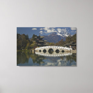 CHINA, Yunnan provincie, Lijiang. Lijiang Oud Canvas Afdruk