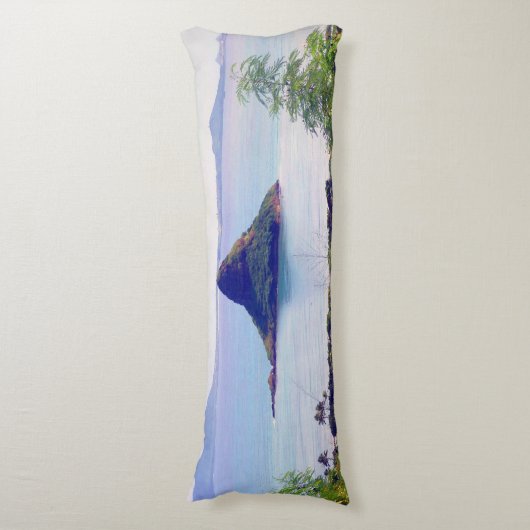 Chinamans Pet, Mokolii's Island Oahu Body Pillow Lichaamskussen (Voorkant Verticaal)