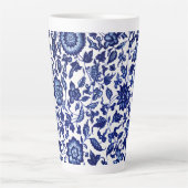 Chinees Donker marine blauw bloemmotief op wit Latte Mok (Voorkant)