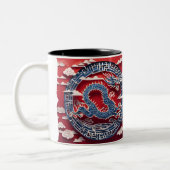 Chinees Nieuwjaar Dragon Paper-cut 2024 2TMug Tweekleurige Koffiemok (Links)