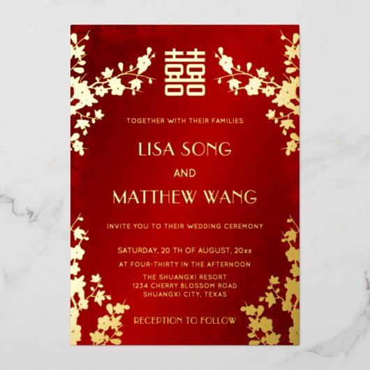 Chinese Bilingual | Red Cherry Blossom Wedding Folie Uitnodiging (Voorkant)