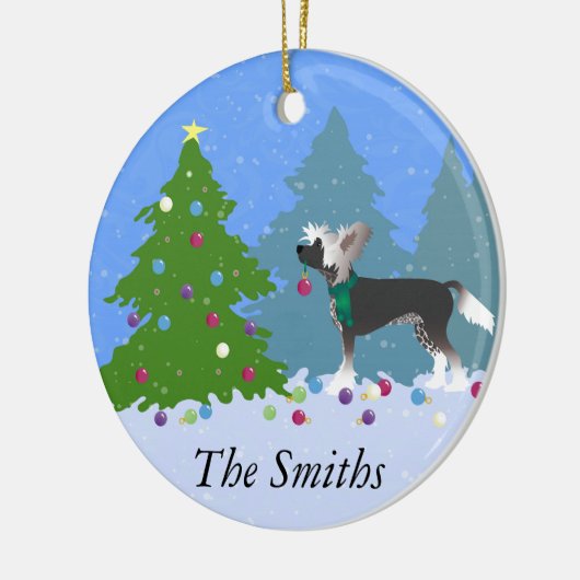 Chinese Crested Decorting a Kerstmis Keramisch Ornament (Links)