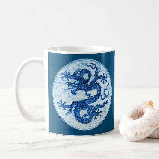 Chinese draak, indigoblauw en witte koffie Mok (Met donut)