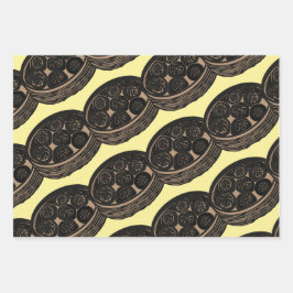 Chinese dumplings op inpakpapier vel