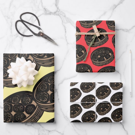 Chinese dumplings op inpakpapier vel (Voorkant)