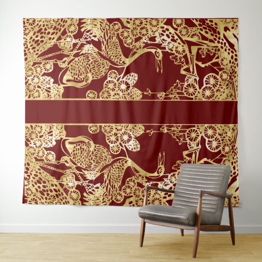 Chinese gouden kranen over rood wandkleed (In Situ (horizontaal))