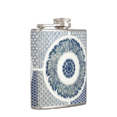 Chinese Medaillon: Indigo Blauwe Chinoiserie Heupfles (Rechts)