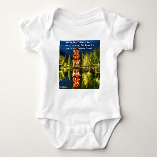 Chinese Pagode en Natuur Spreekwoord Romper (Voorkant)