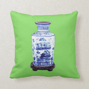 CHINESE VASE OP GROEN KUSSEN