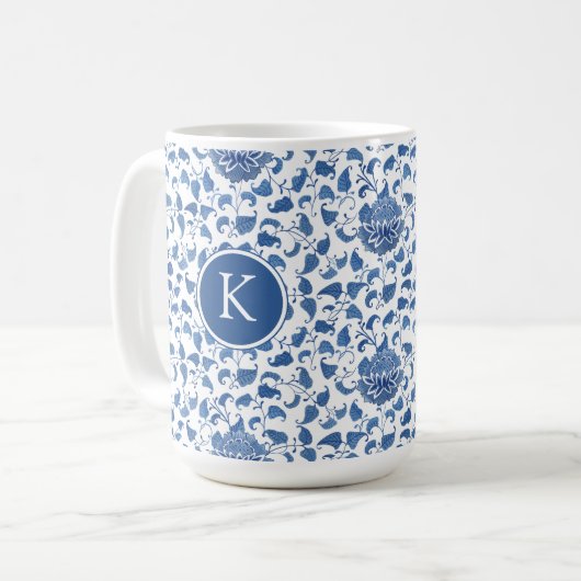 Chinoiserie Blue en White Monogram Initiaal Koffiemok (Voorkant links)