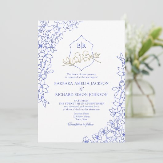 Chinoiserie Blue Floral Crest Wedding Kaart (Staand voorkant)