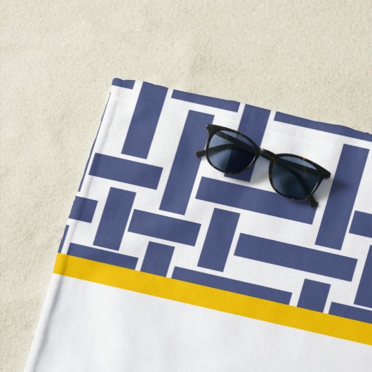 Chinoiserie Bunny Rabbit Personalized Beach Towel Strandlaken (In situ)