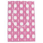 Chinoiserie Cane Trellis in Pink Medium Cadeauzakje (Voorkant)