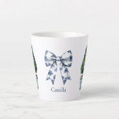 Chinoiserie Kerst Topiary Boom Latte Mok (Voorkant)