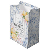 Chinoiserie Lemon Tea Floral Toile Party Medium Cadeauzakje (Voorkant Gekanteld)