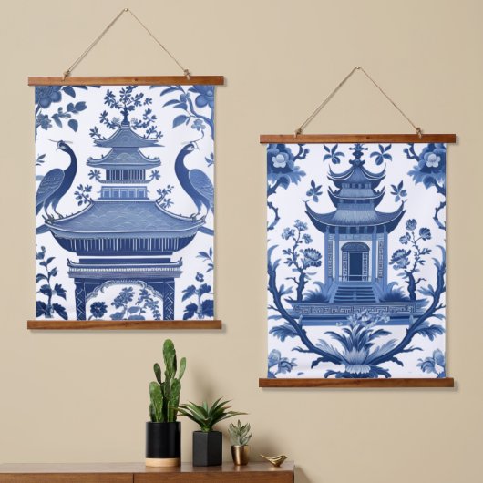 CHINOISERIE PAGODAS IN BLUE 1 & 2 HANGEND WANDKLEED (Asymmetrisch)