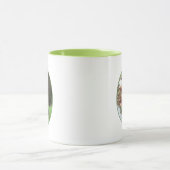 Chipmunk die van achter naar boven kijkt mok (Midden)