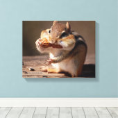 Chipmunk die zijn gezicht bestudeert canvas afdruk (Insitu (Houten vloer))