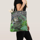 Chipmunk Eating And Collecting In The Garden Photo Tote Bag (Dichtbij)