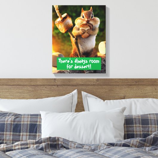 Chipmunk Eating Marshmallow Canvas Afdruk (Insitu (Slaapkamer))