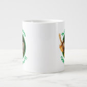 Chipmunk Eating Marshmallow Grote Koffiekop (Voorkant)