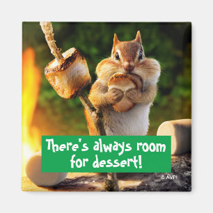Chipmunk Eating Marshmallow Magneet