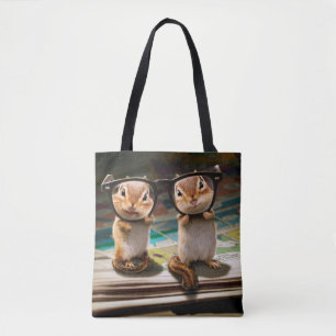 Chipmunks in leesbril tote bag