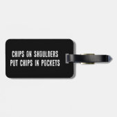 Chips op schouders steken chips in zakken bagagelabel (Achterkant horizontaal)